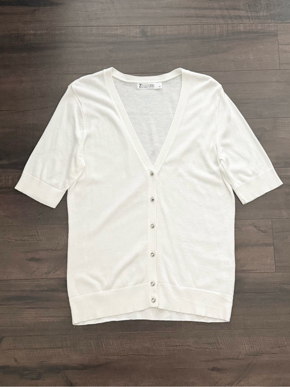 New York & Company White Short Sleeve V- Neck Cardigan Size Large Summer Classic